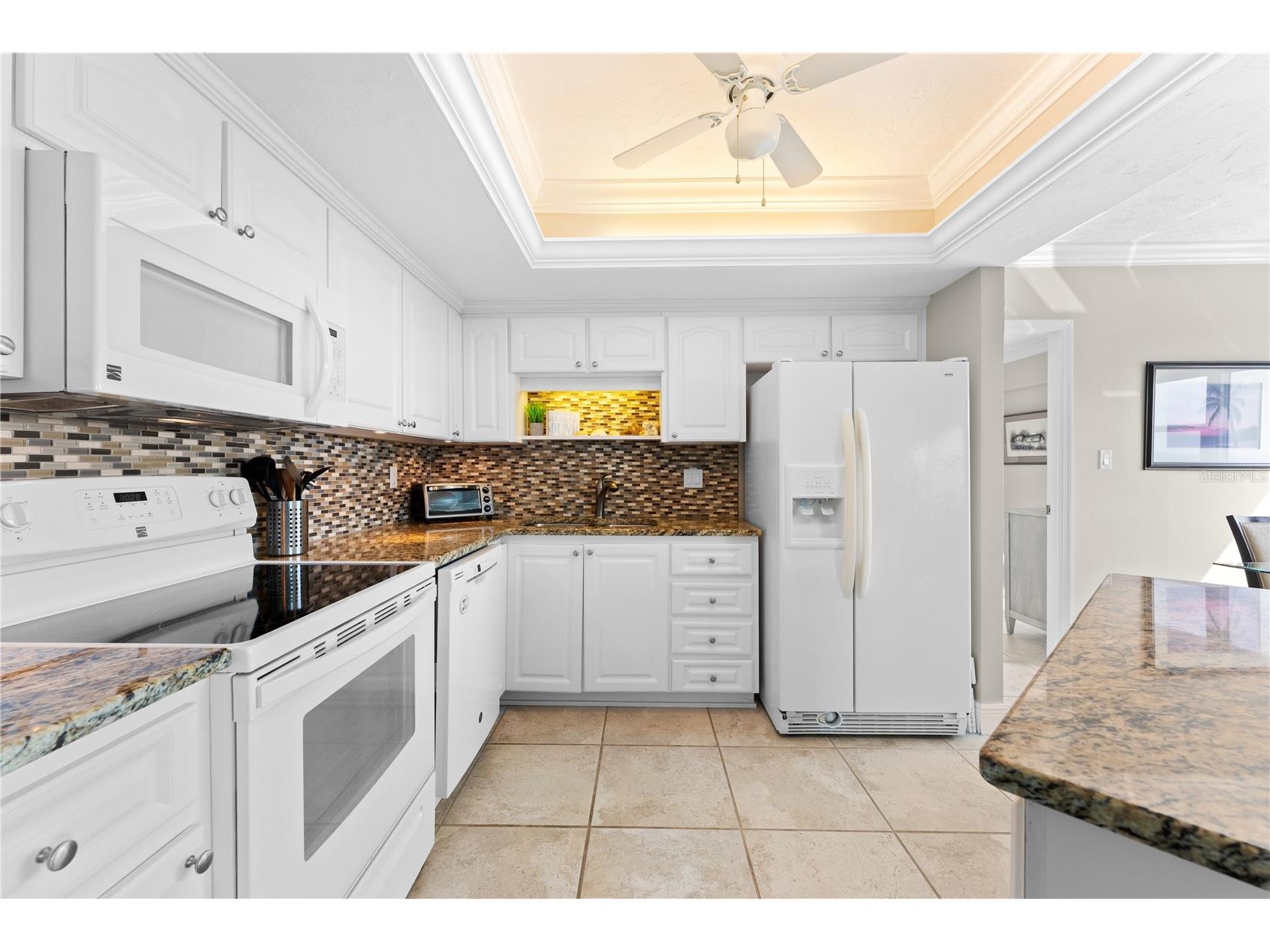 1700 Benjamin Franklin Drive #10F Sarasota FL 34236 - GULF OF MEXICO SARASOTA BAY A4697846 image7