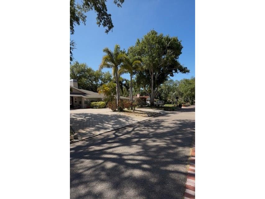 1700 Country Club Road N Saint Petersburg FL 33710 TB8502117 image21