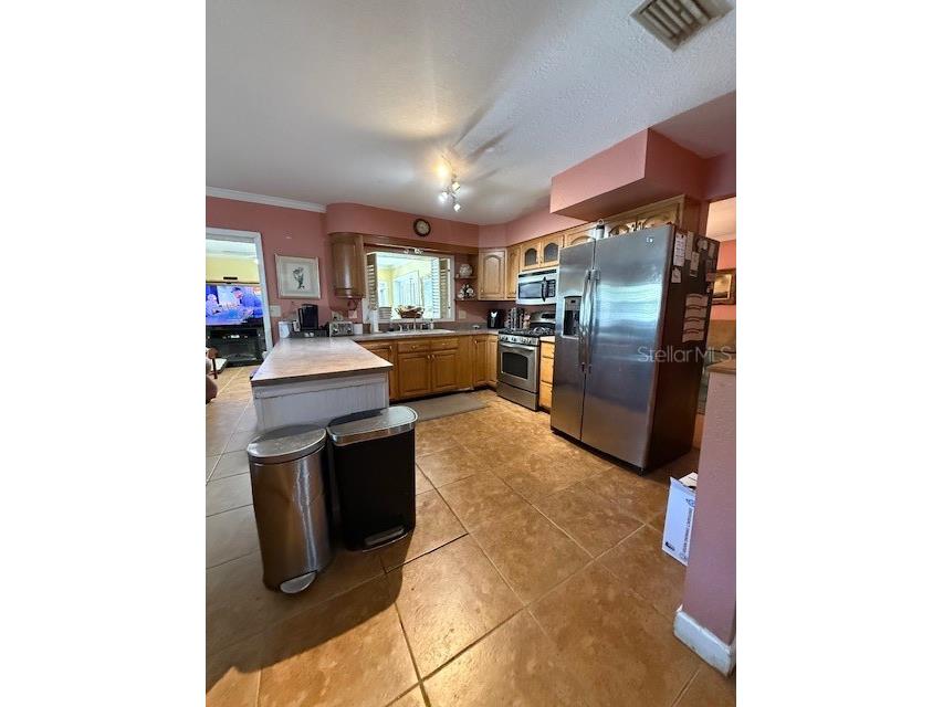 1700 Country Club Road N Saint Petersburg FL 33710 TB8502117 image5