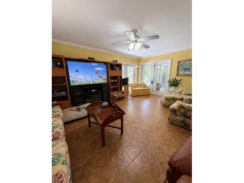 1700 Country Club Road N Saint Petersburg FL 33710 TB8502117 image7
