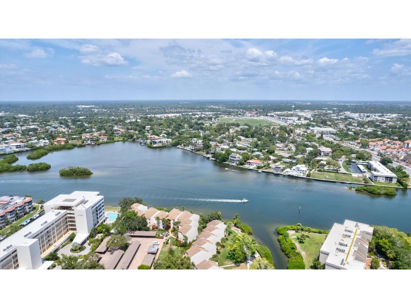 1700 Cove Ii Place #310 Sarasota FL 34242 A4657459 image51