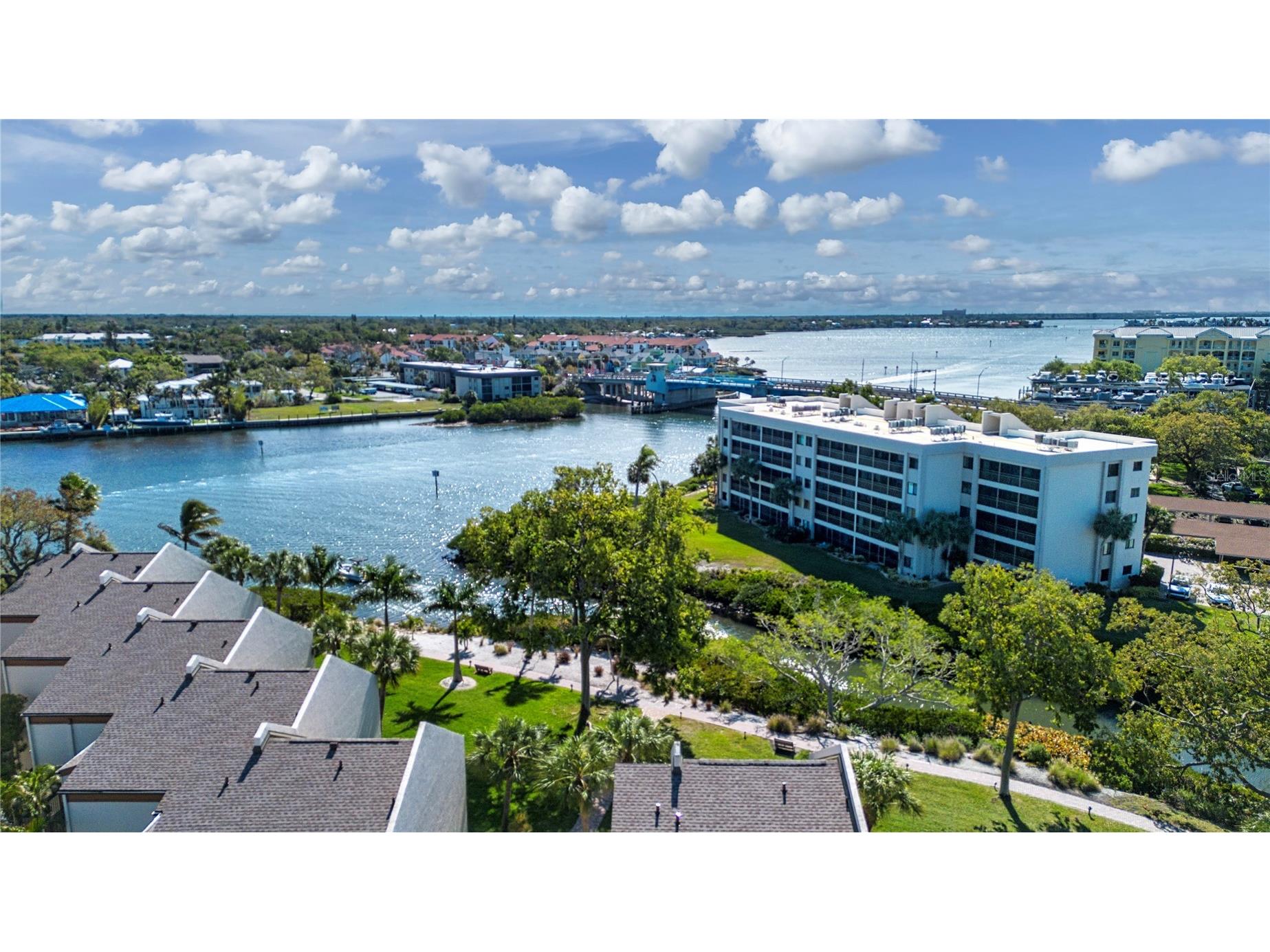 1700 Cove Ii Place #324 Sarasota FL 34242 A4686403 image50