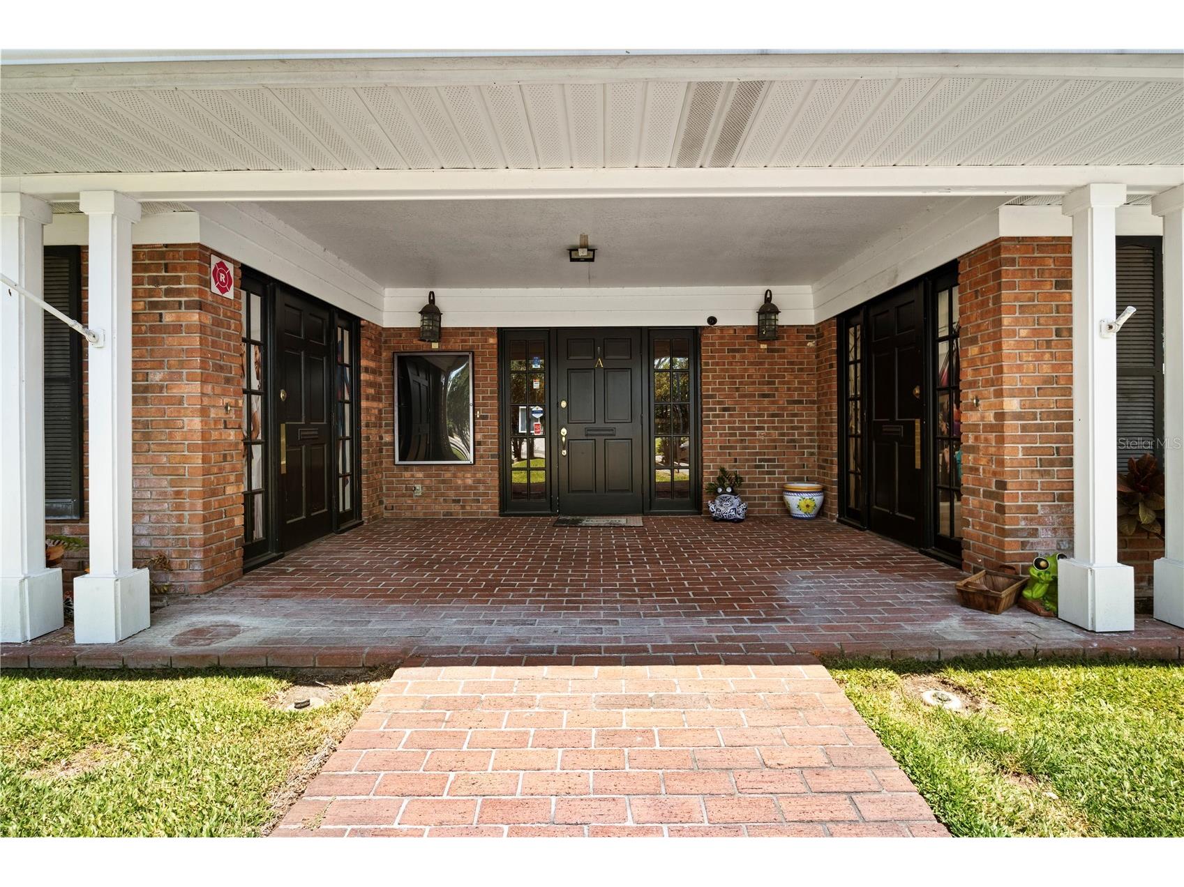 1700 Dr Martin Luther King Jr Street N #A Saint Petersburg FL 33704 TB8379976 image1
