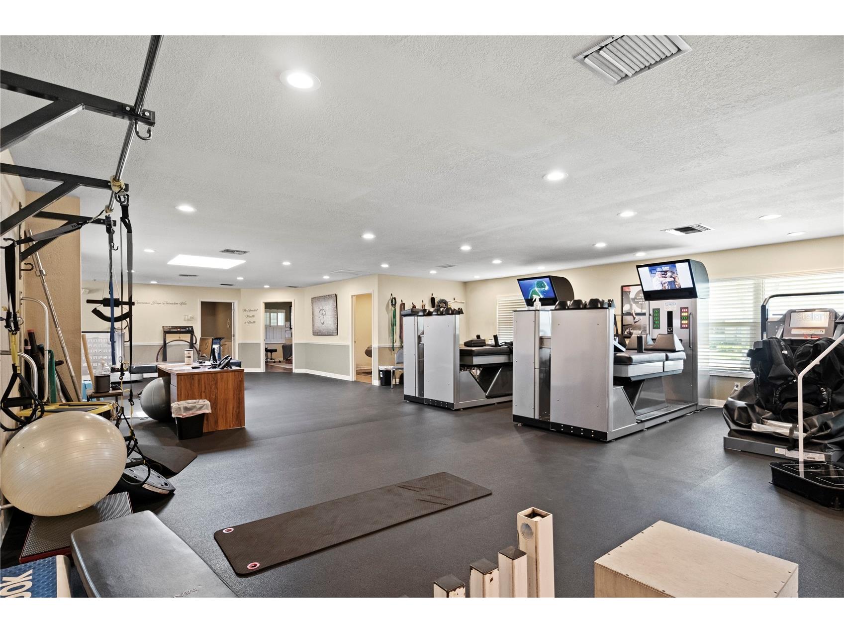 1700 Dr Martin Luther King Jr Street N #A Saint Petersburg FL 33704 TB8379976 image10