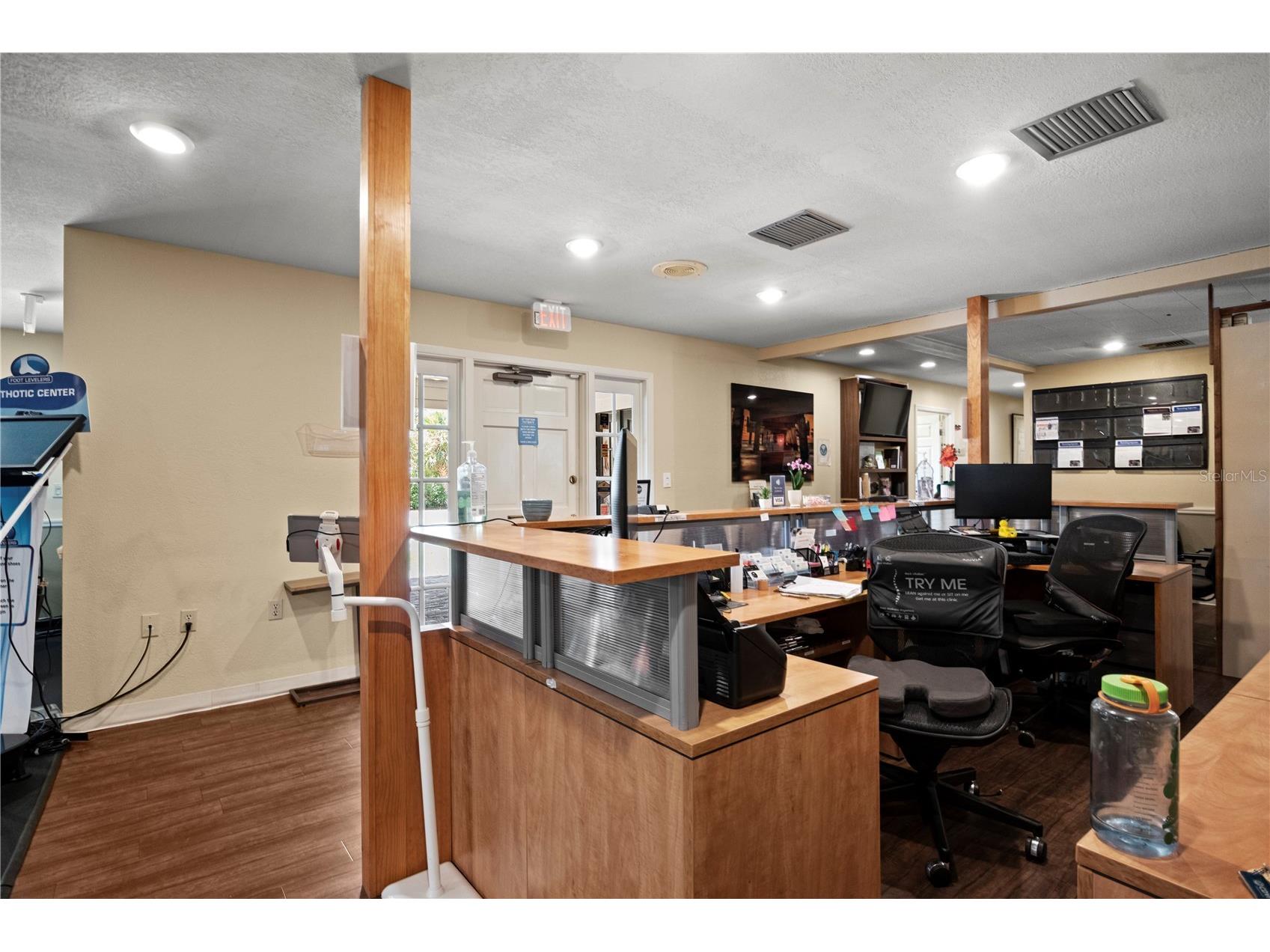 1700 Dr Martin Luther King Jr Street N #A Saint Petersburg FL 33704 TB8379976 image3