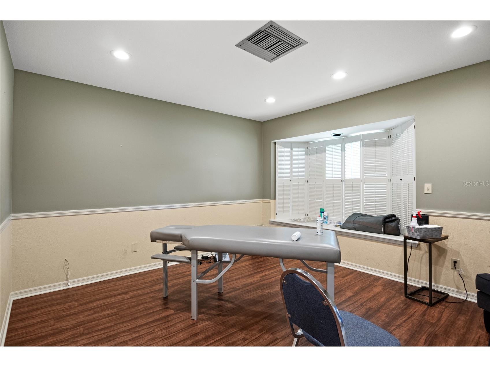 1700 Dr Martin Luther King Jr Street N #A Saint Petersburg FL 33704 TB8379976 image46