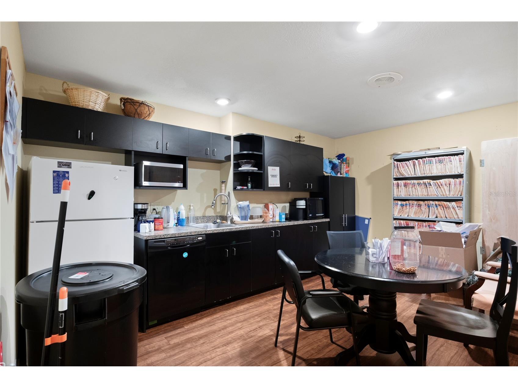 1700 Dr Martin Luther King Jr Street N #A Saint Petersburg FL 33704 TB8379976 image52