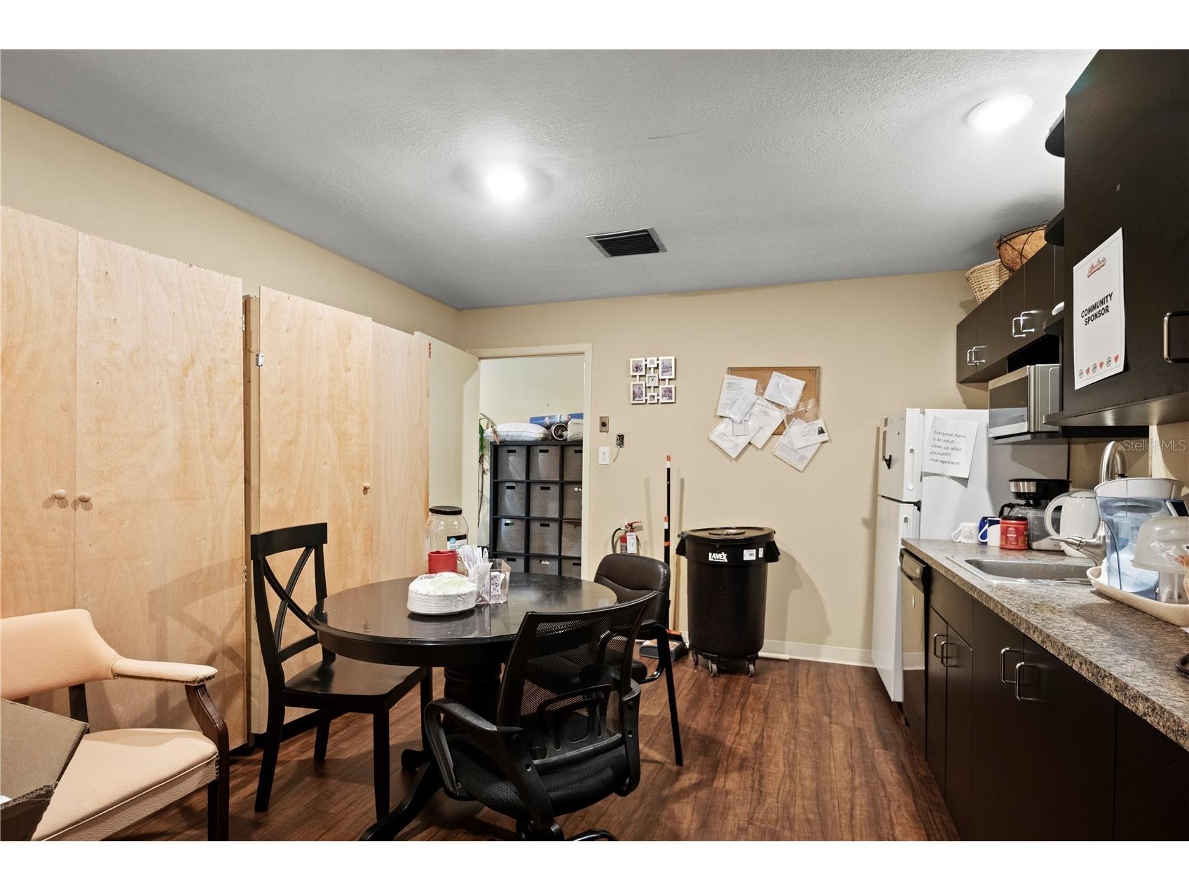 1700 Dr Martin Luther King Jr Street N #A Saint Petersburg FL 33704 TB8379976 image53