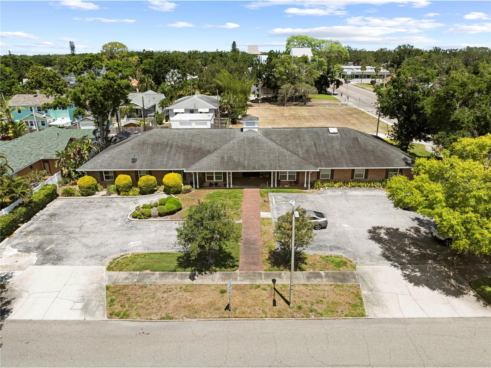 1700 Dr Martin Luther King Jr Street N #A Saint Petersburg FL 33704 TB8379976 image72