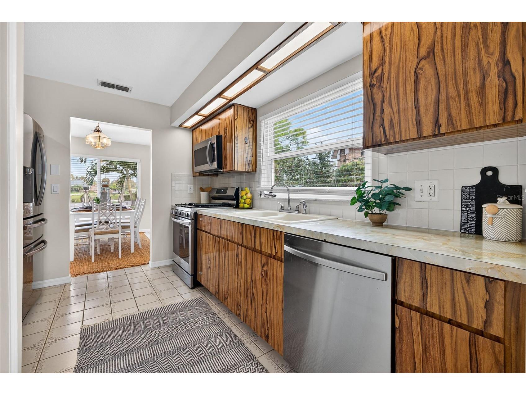 1700 Glen Lakes Boulevard N Saint Petersburg FL 33702 TB8480789 image20