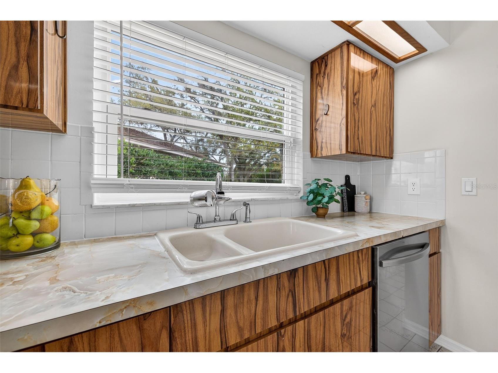 1700 Glen Lakes Boulevard N Saint Petersburg FL 33702 TB8480789 image24