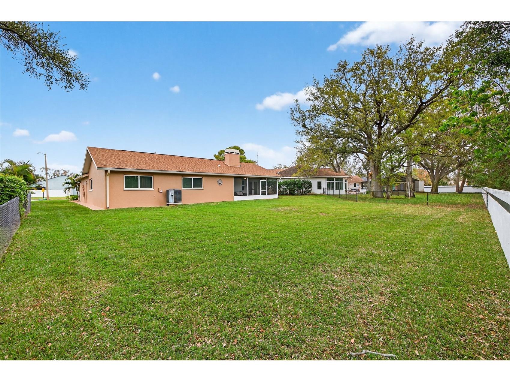 1700 Glen Lakes Boulevard N Saint Petersburg FL 33702 TB8480789 image34