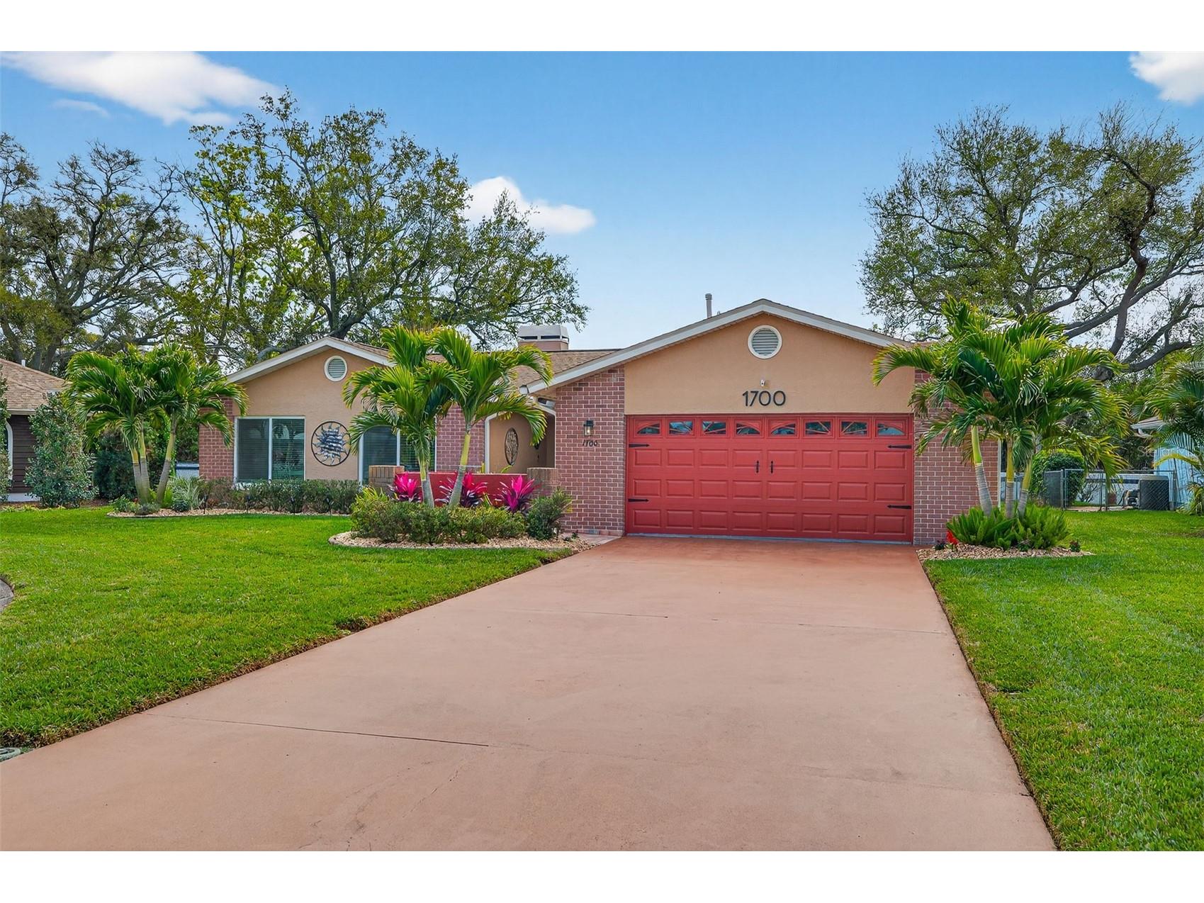 1700 Glen Lakes Boulevard N Saint Petersburg FL 33702 TB8480789 image4