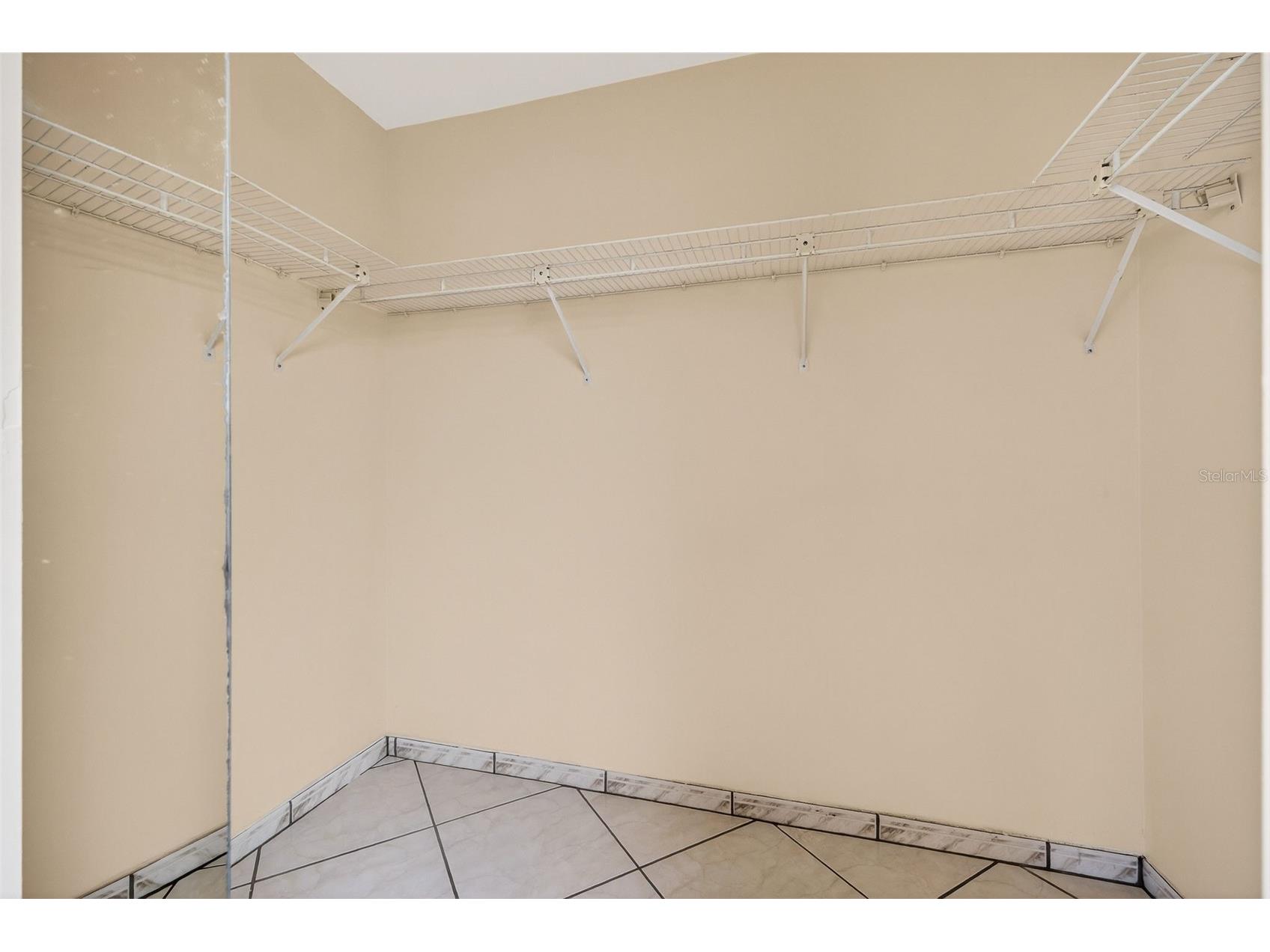 1700 Glen Lakes Boulevard N Saint Petersburg FL 33702 TB8514257 image31