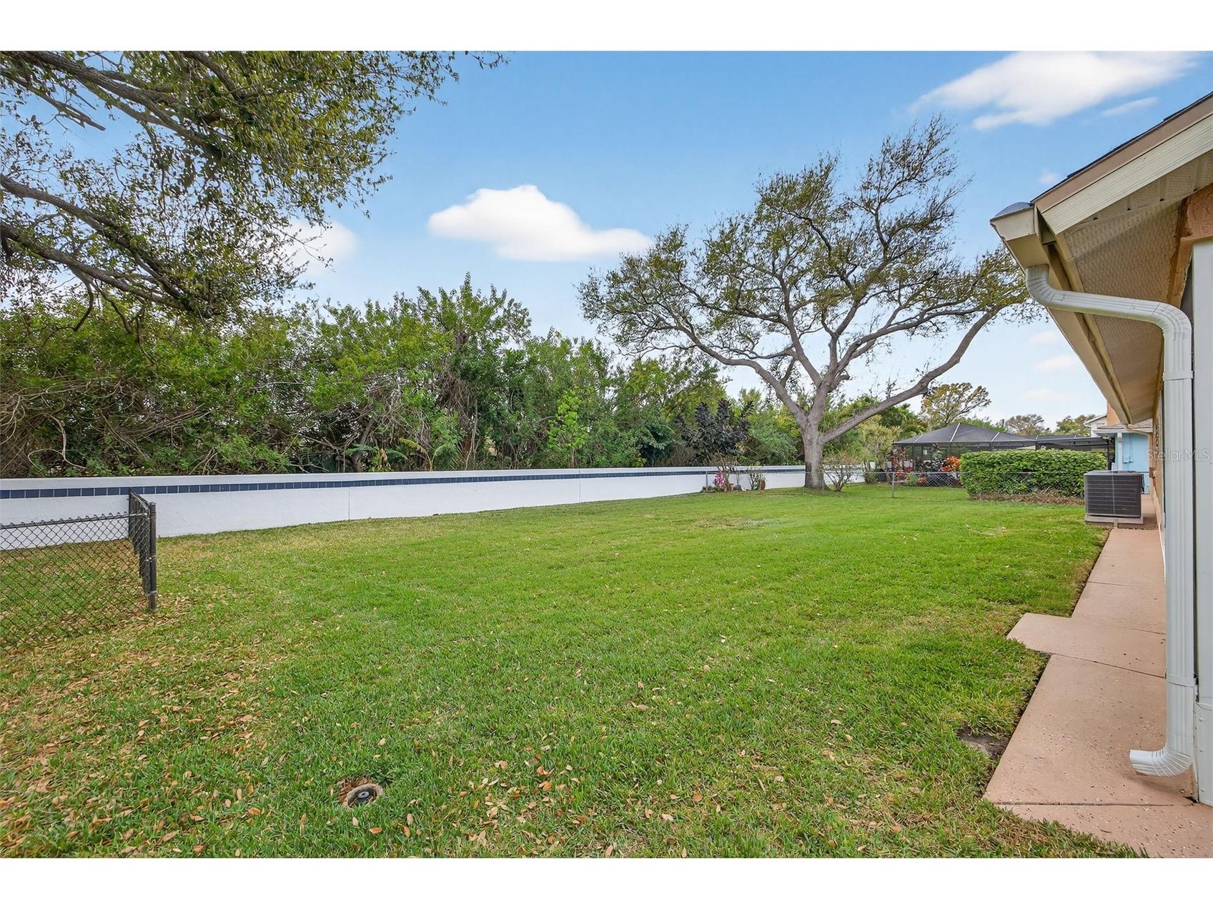 1700 Glen Lakes Boulevard N Saint Petersburg FL 33702 TB8514257 image37
