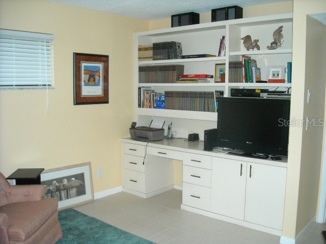 1700 Glenhouse Drive #305 Sarasota FL 34231 A4188517 image5