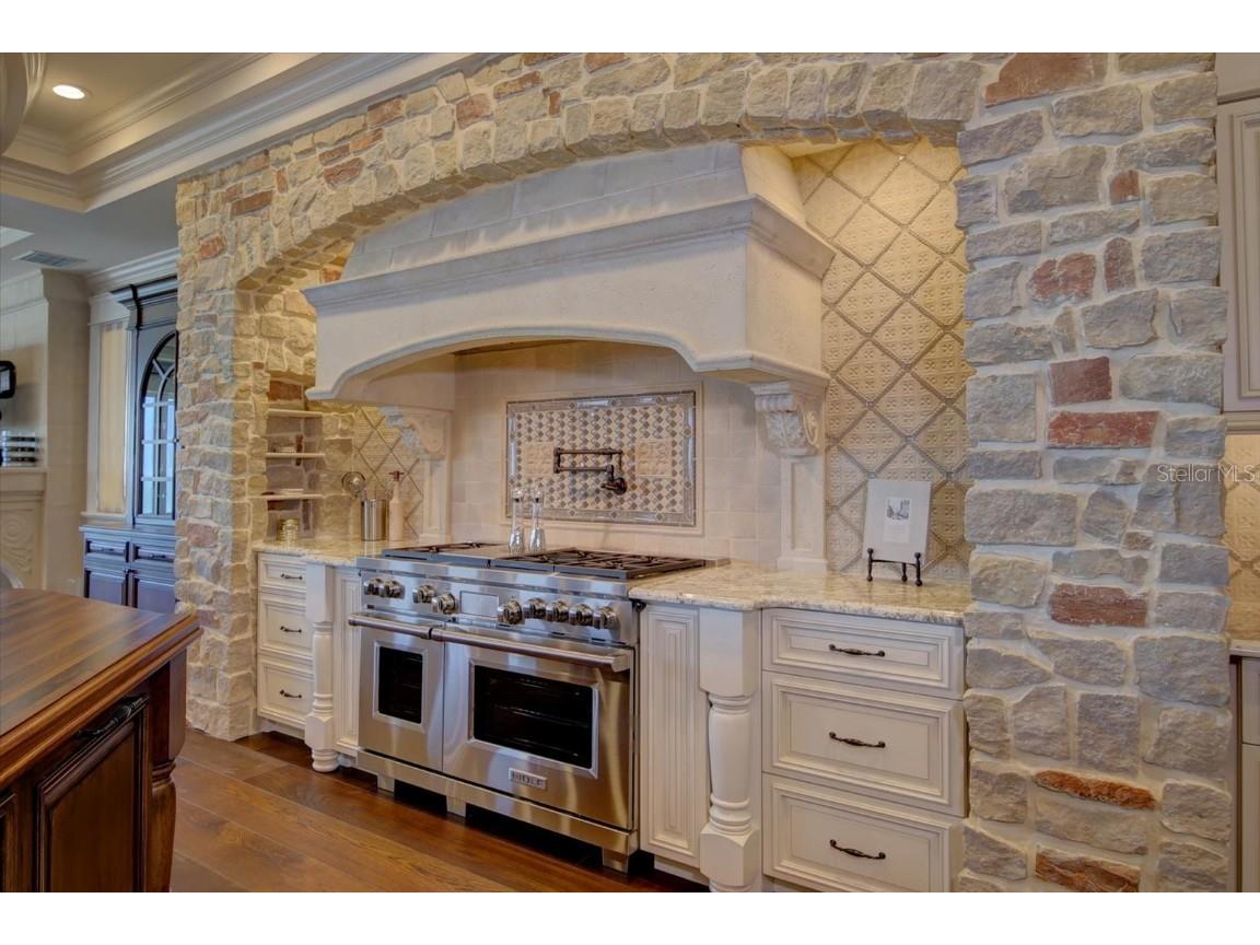 1700 Gulf Boulevard Belleair Beach FL 33786 TB8438533 image23