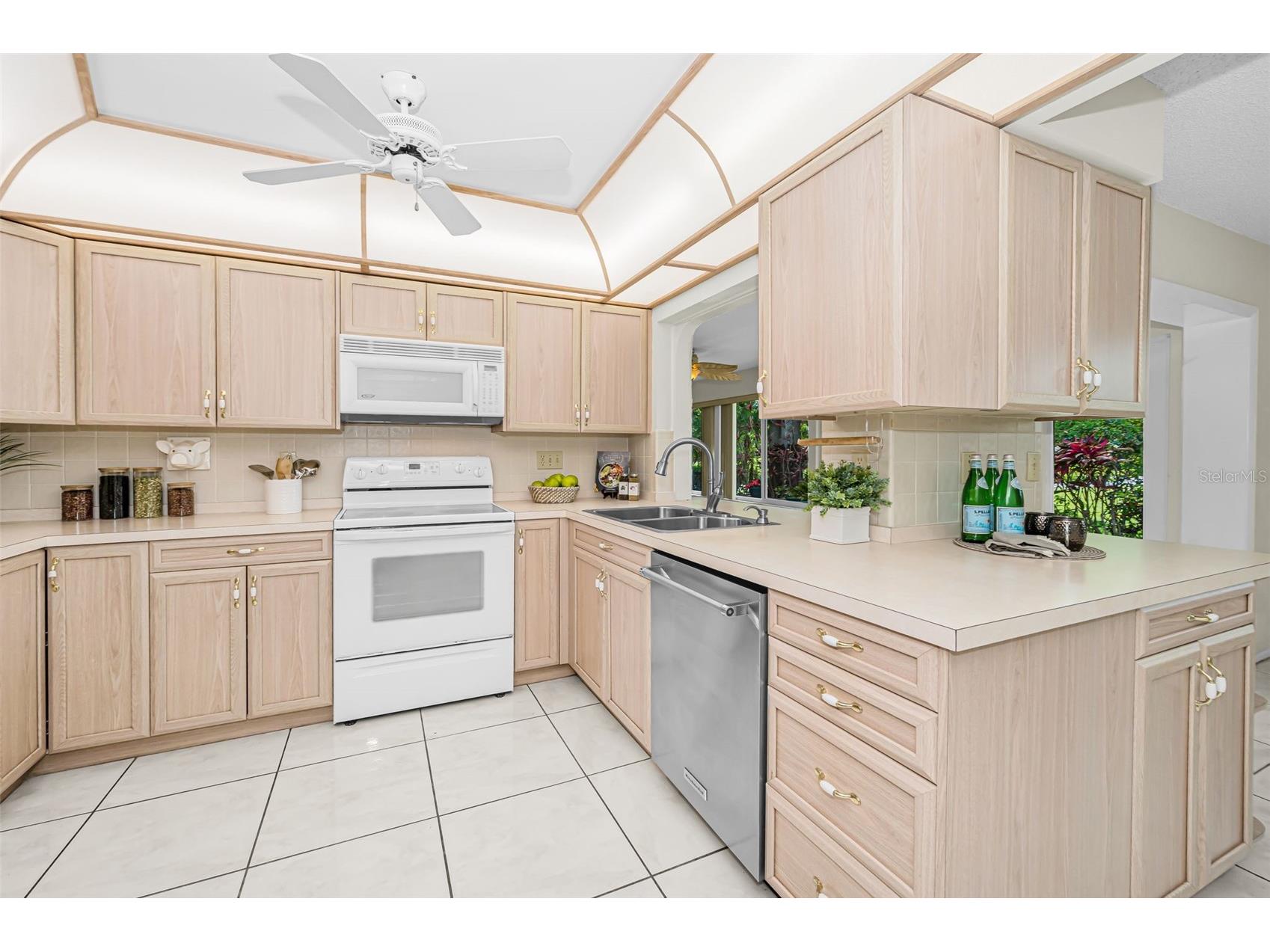 1700 Macdonnell Drive Palm Harbor FL 34684 TB8468857 image17