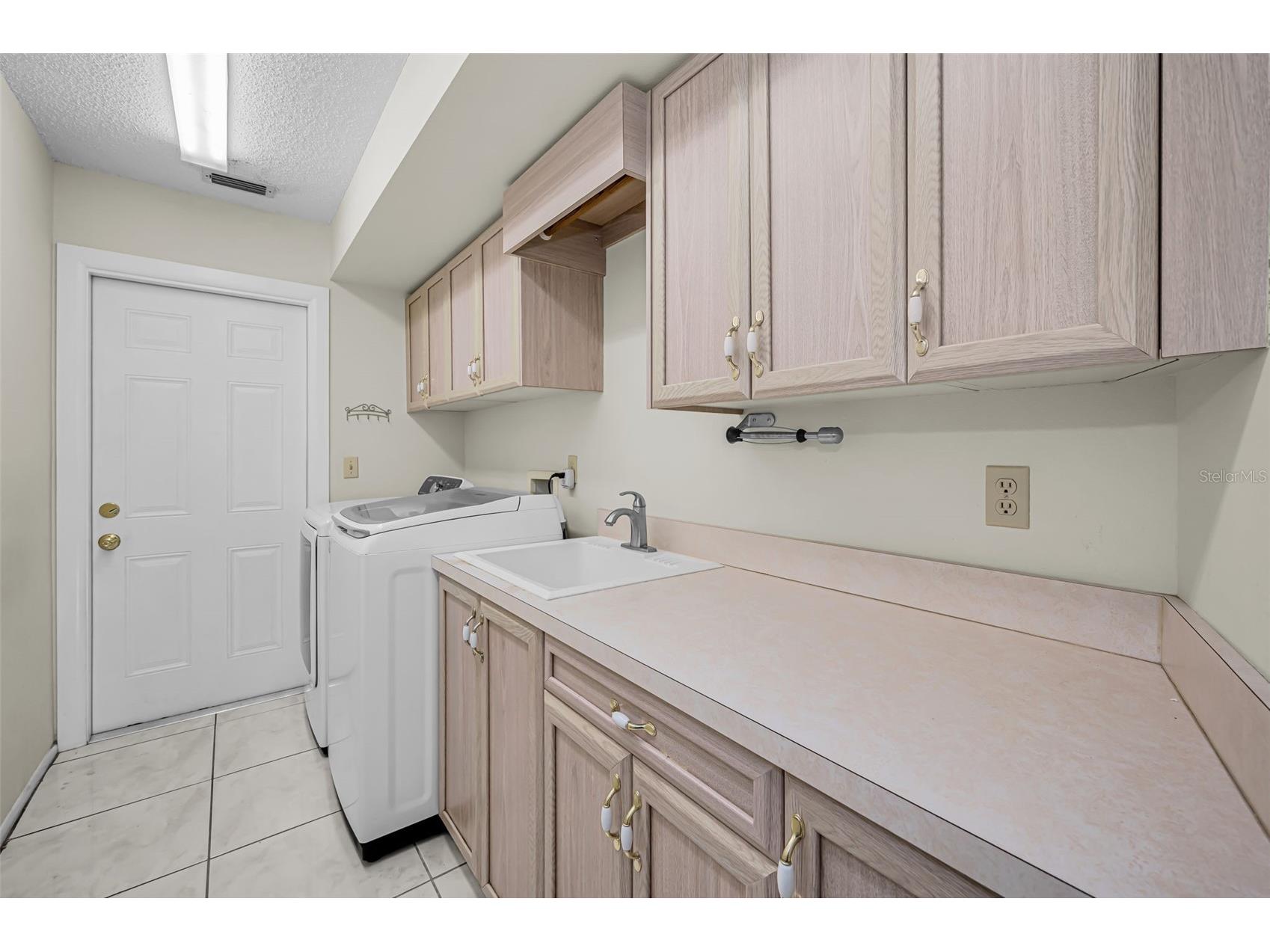1700 Macdonnell Drive Palm Harbor FL 34684 TB8468857 image46