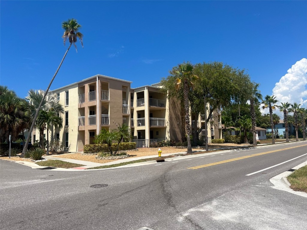 1700 Pass A Grille Way #6 Saint Pete Beach FL 33706 U8219447 image1