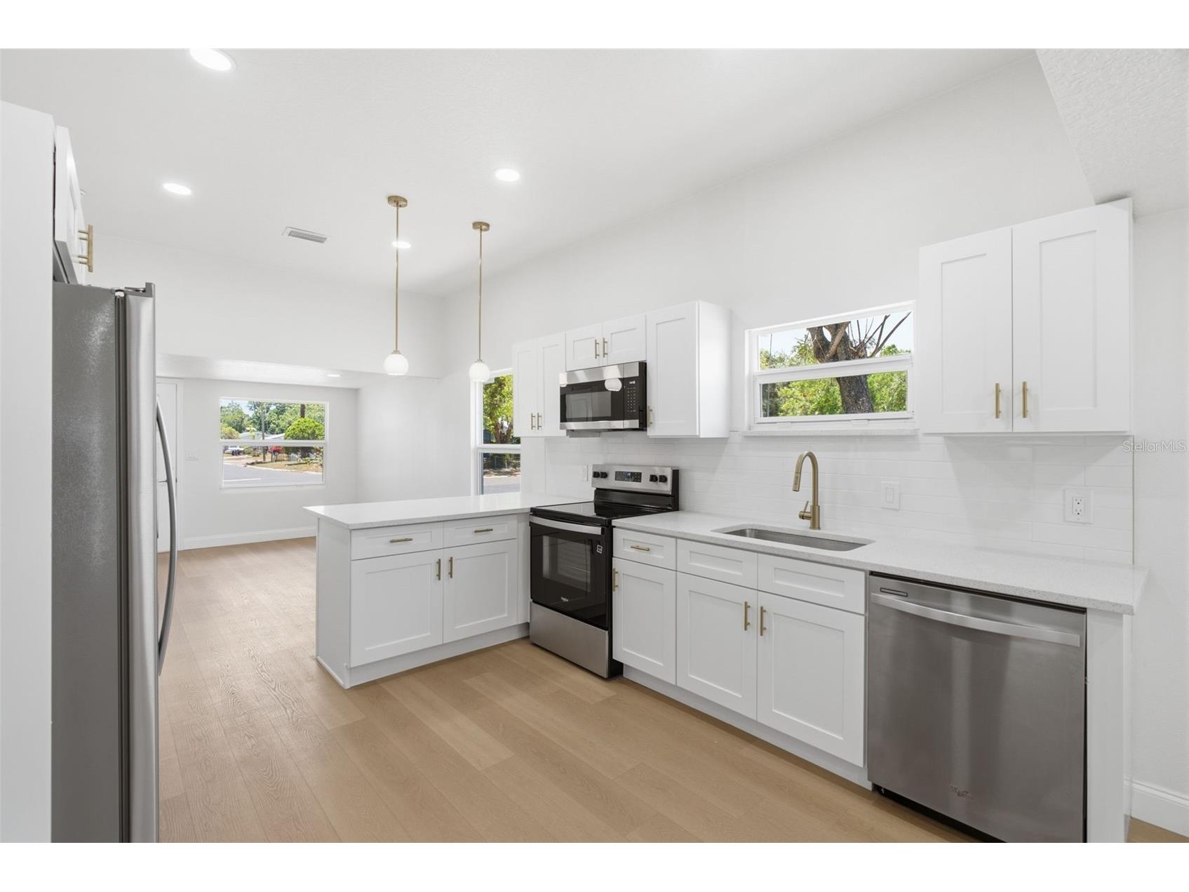 1700 Scranton Street S Saint Petersburg FL 33711 TB8527402 image10
