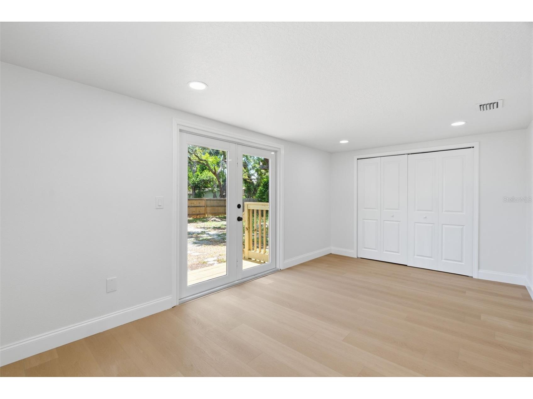 1700 Scranton Street S Saint Petersburg FL 33711 TB8527402 image15