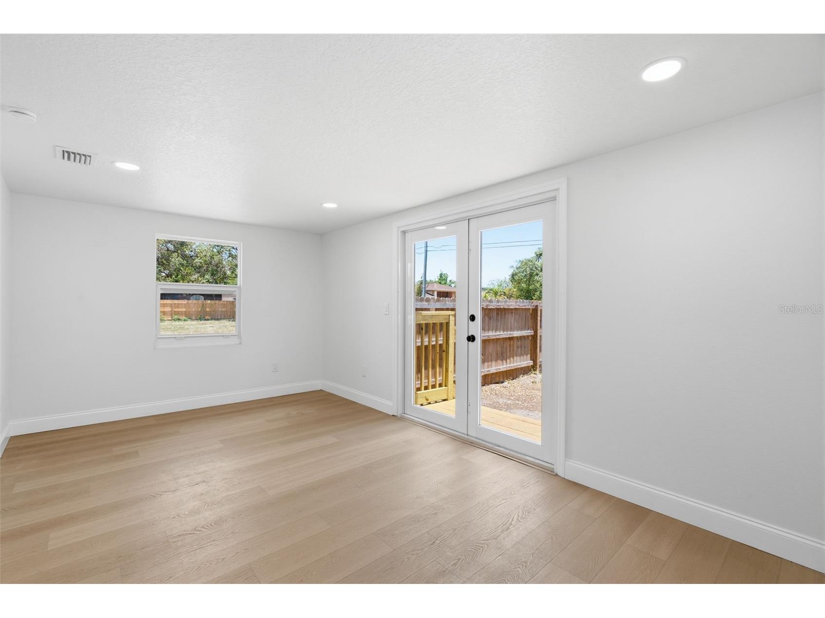 1700 Scranton Street S Saint Petersburg FL 33711 TB8527402 image18