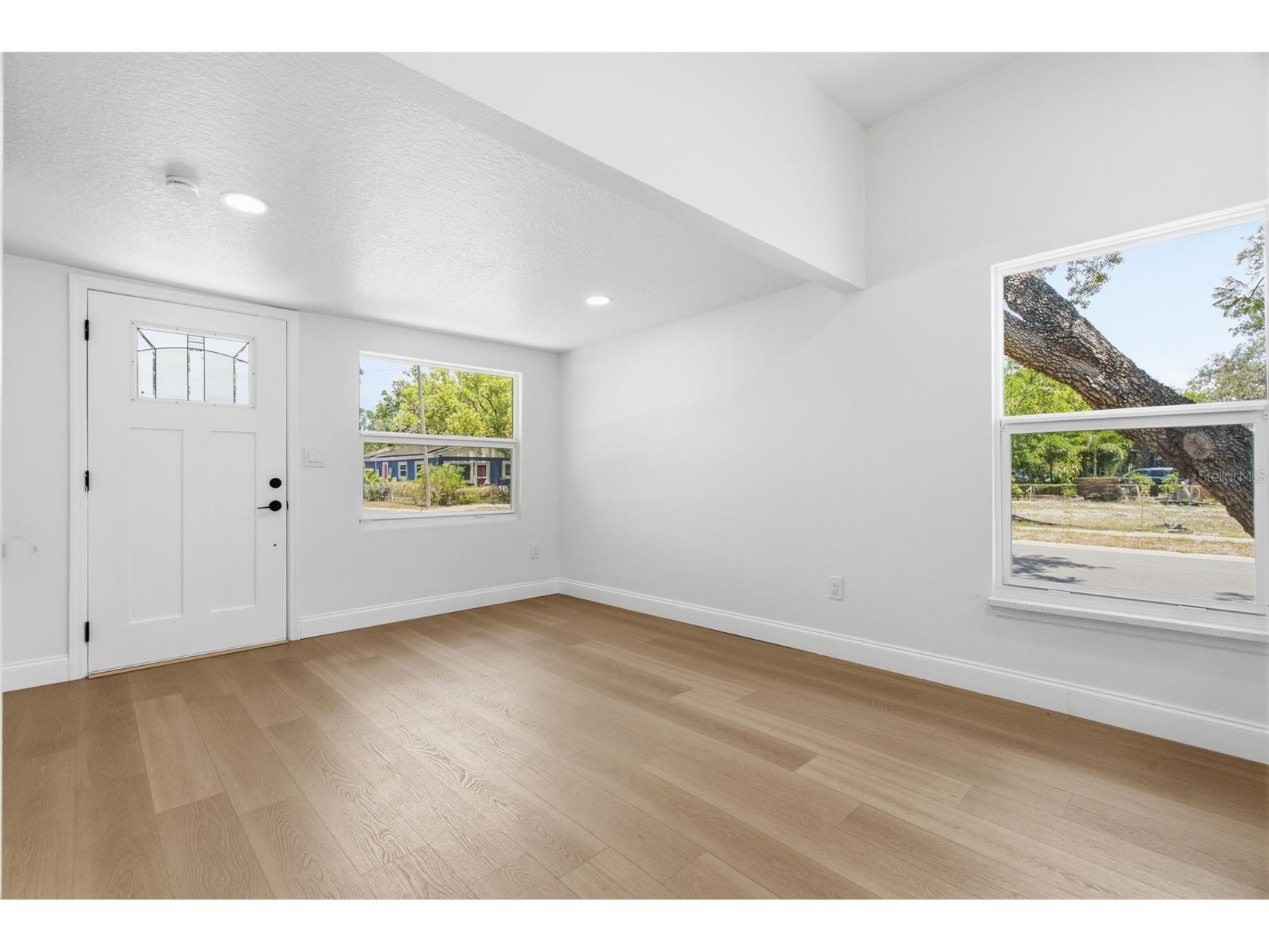1700 Scranton Street S Saint Petersburg FL 33711 TB8527402 image5