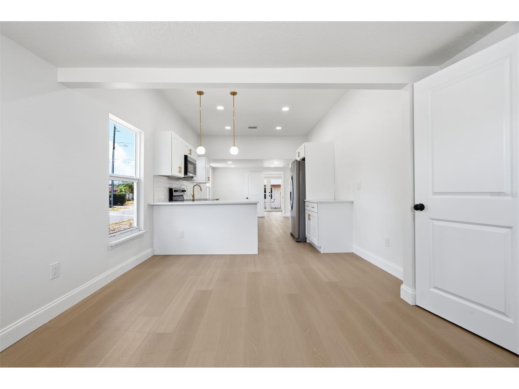 1700 Scranton Street S Saint Petersburg FL 33711 TB8527402 image7