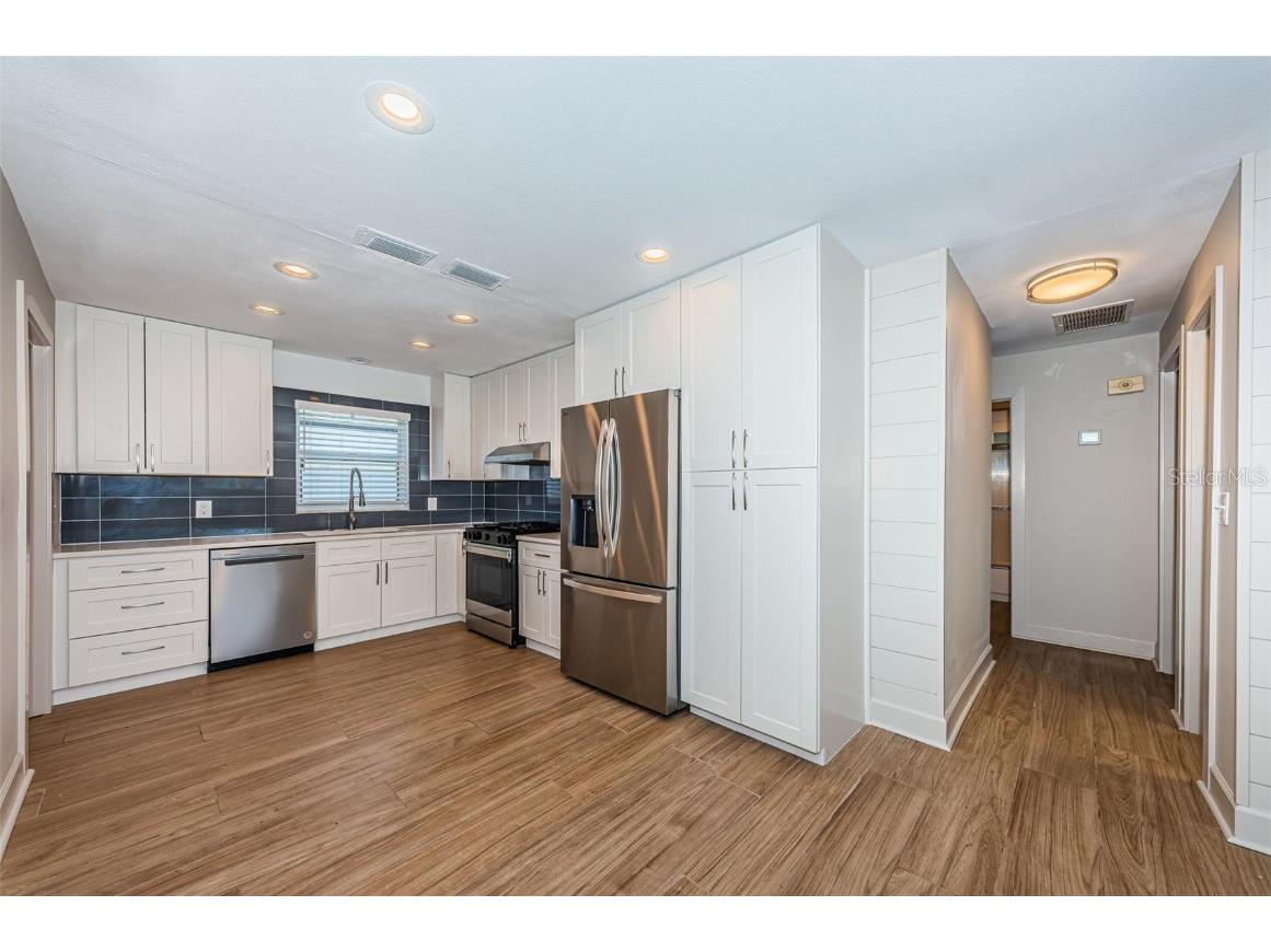 1700 Shore Acres Boulevard NE Saint Petersburg FL 33703 TB8399744 image14