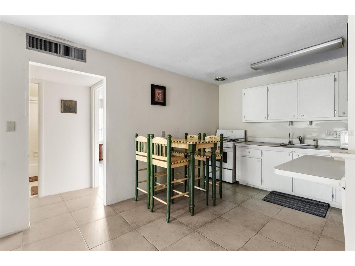 1700 SW 16th Court #B-28 Gainesville FL 32608 GC529692 image9