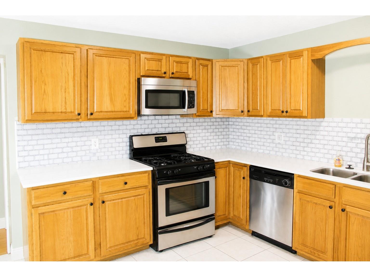 1700 SW 16th Court #D22 Gainesville FL 32608 GC539821 image6