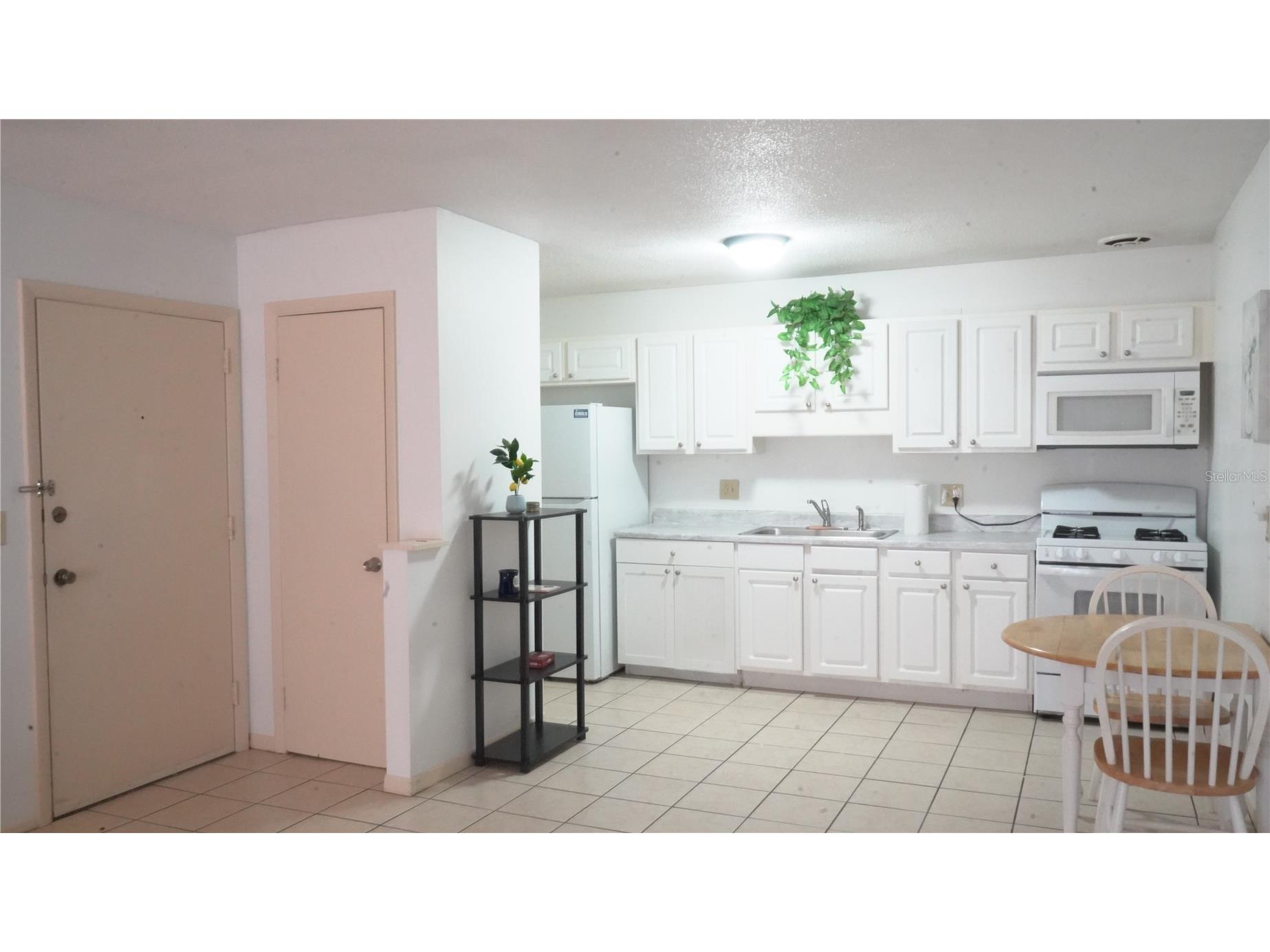 1700 SW 16th Court #J-4 Gainesville FL 32608 GC536234 image3