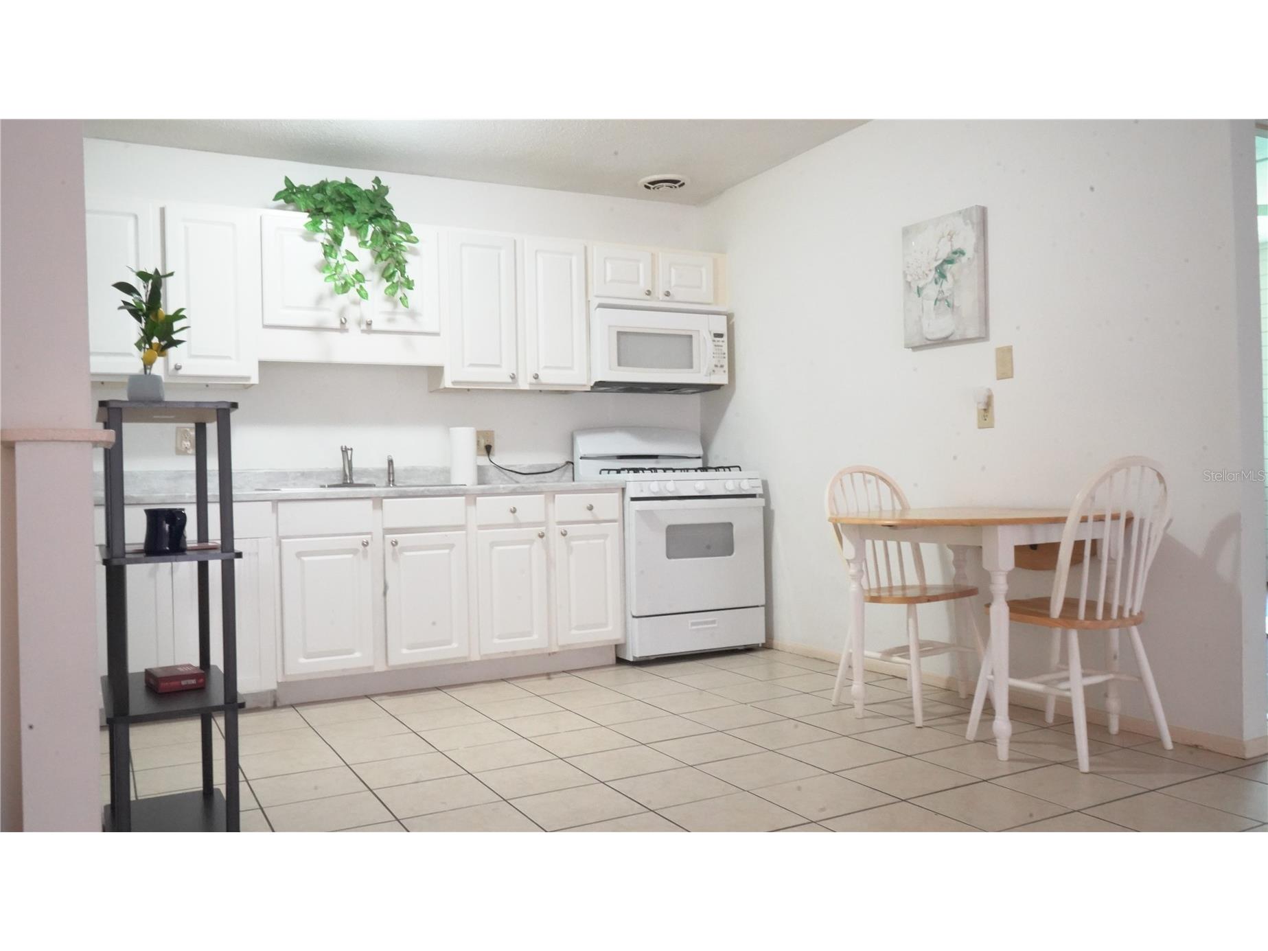 1700 SW 16th Court #J-4 Gainesville FL 32608 GC536234 image4