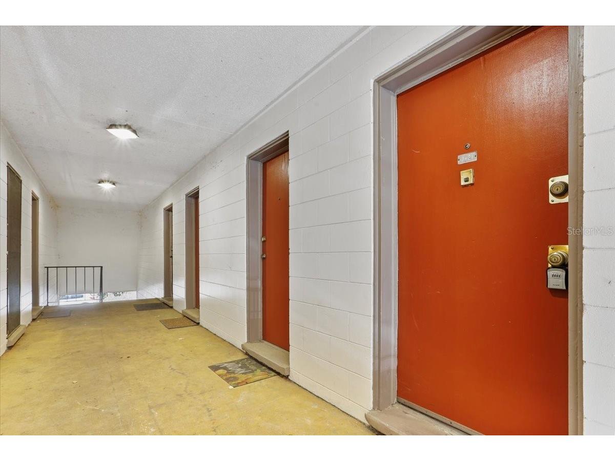 1700 SW 16th Court #J21 Gainesville FL 32608 GC536506 image3