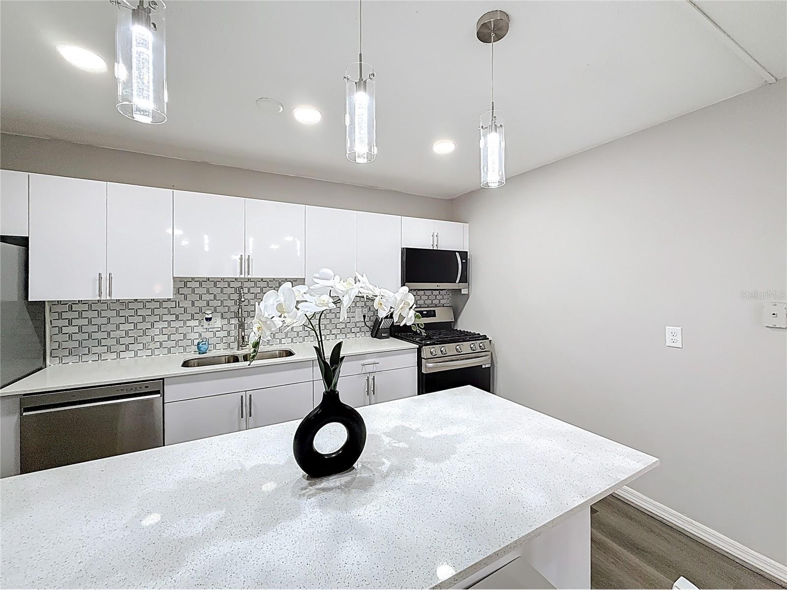 1700 SW 16th Court #J21 Gainesville FL 32608 GC536506 image7