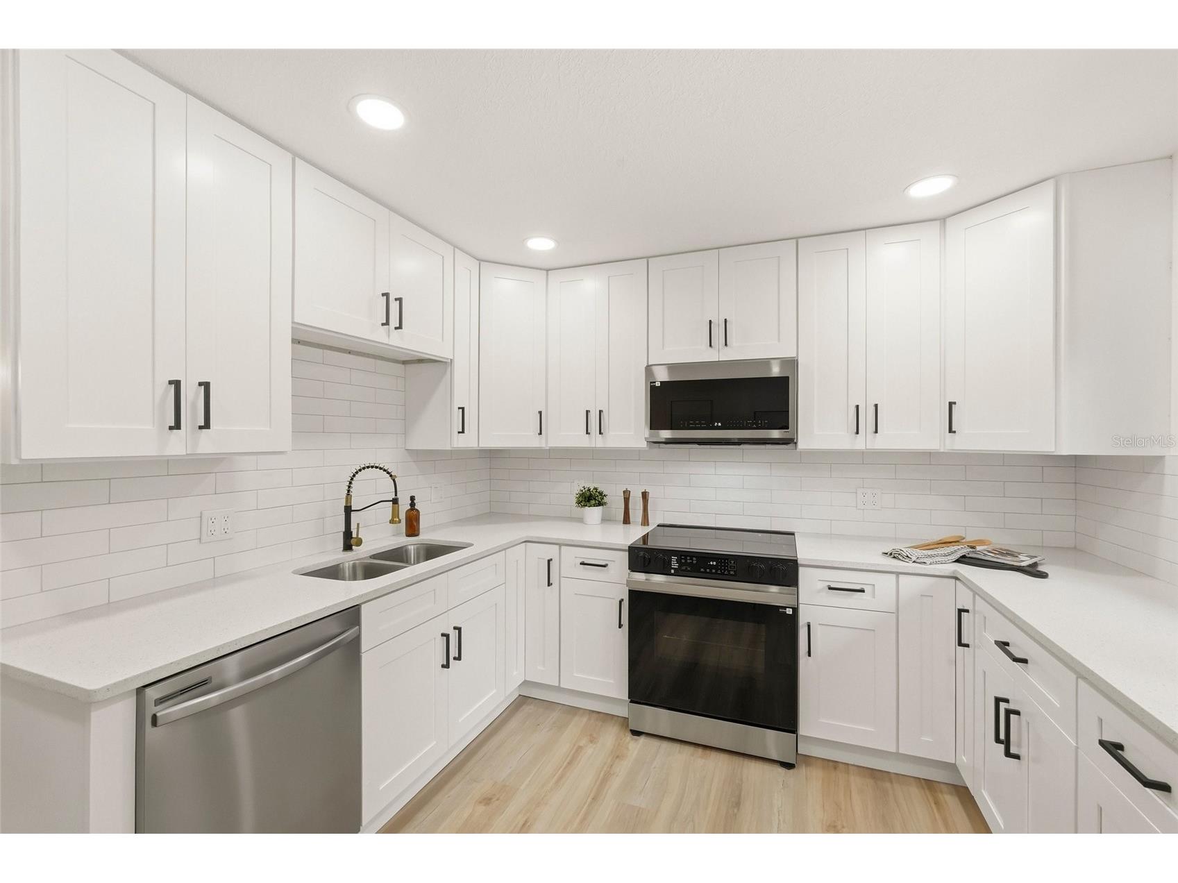 17002 Paula Lane Lutz FL 33558 TB8505363 image10