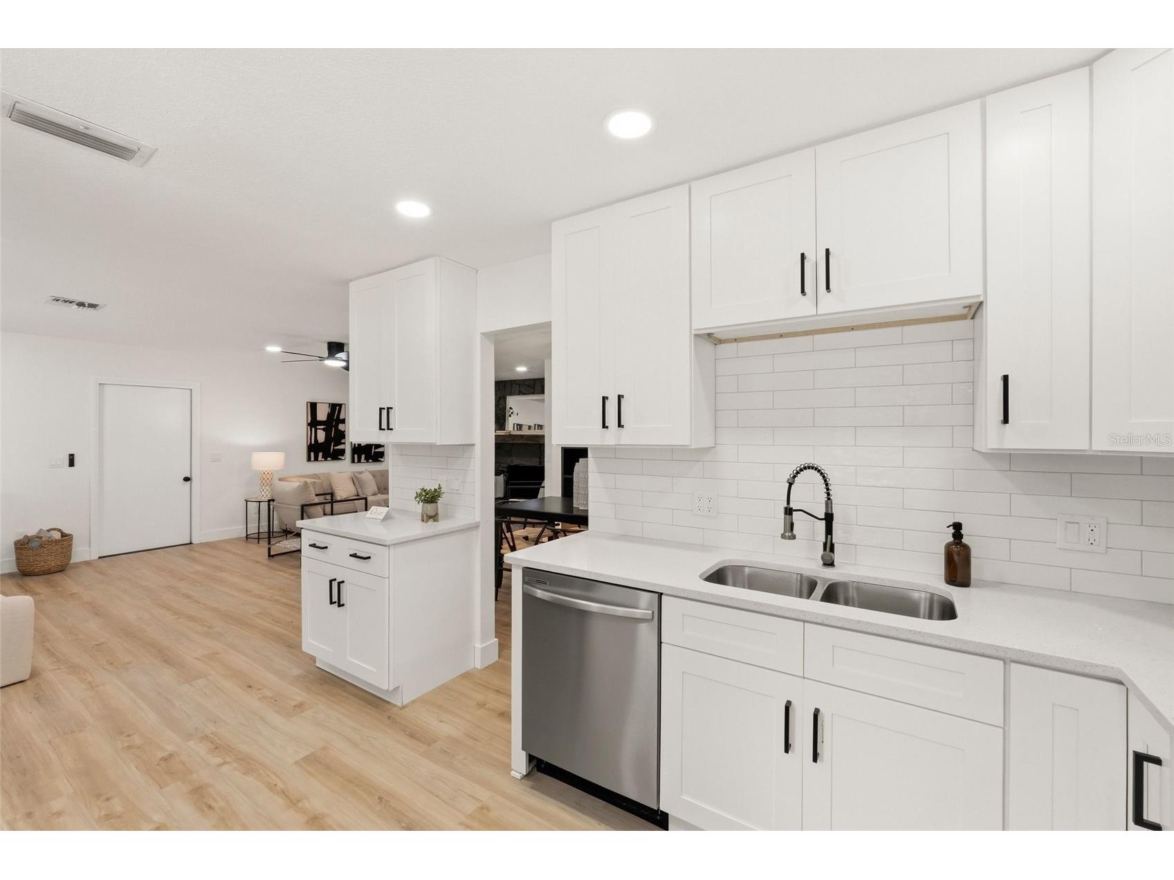 17002 Paula Lane Lutz FL 33558 TB8505363 image13