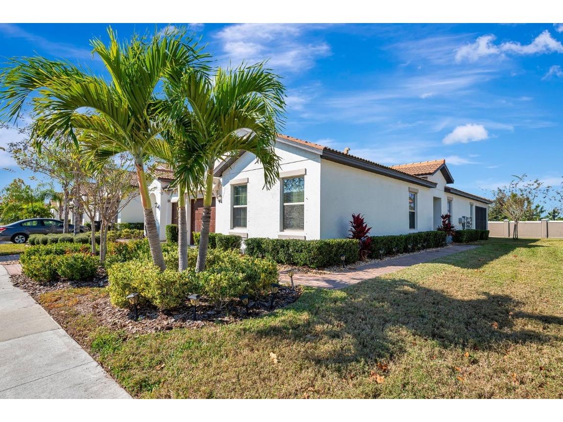 17003 Clear Cork Drive Wimauma FL 33598 - SOUTHSHIORE BAY CLUB LAGOON A4674265 image5