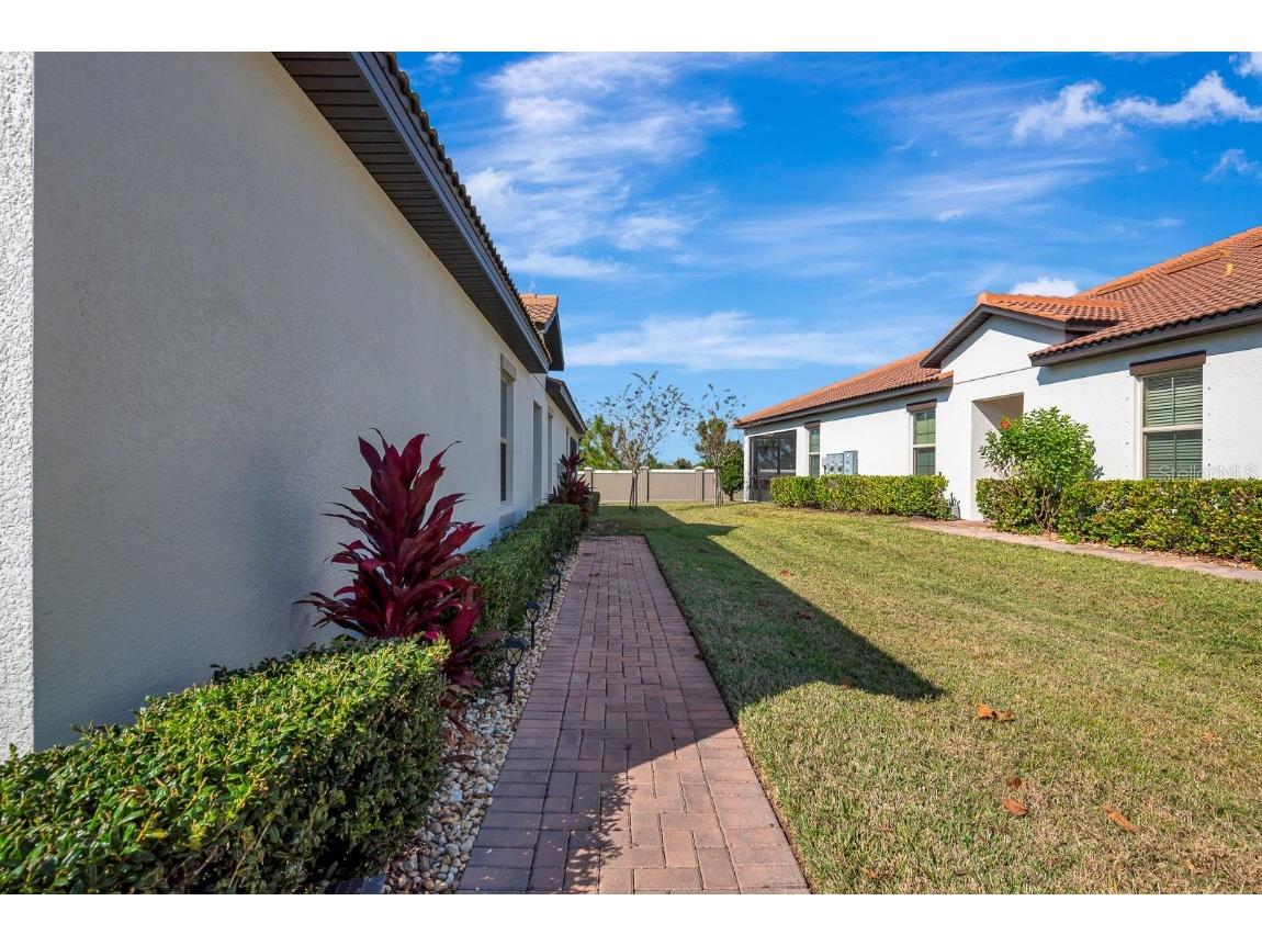 17003 Clear Cork Drive Wimauma FL 33598 - SOUTHSHIORE BAY CLUB LAGOON A4674265 image8