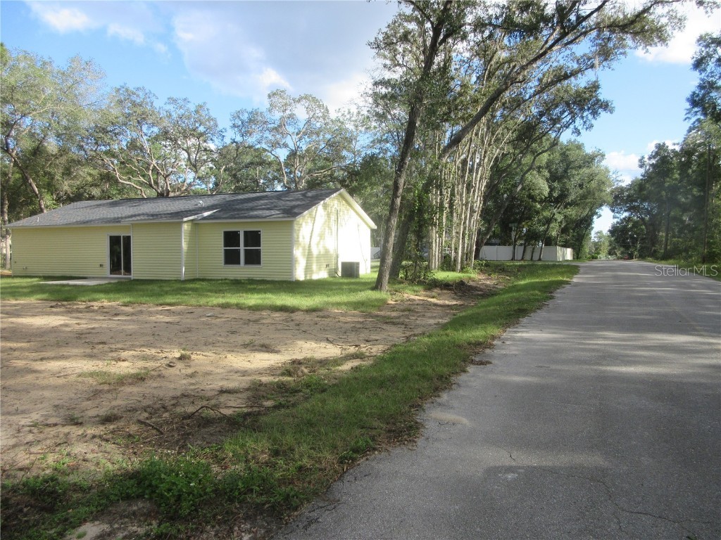 17009 SE 60th Street Ocklawaha FL 32179 OM703379 image3