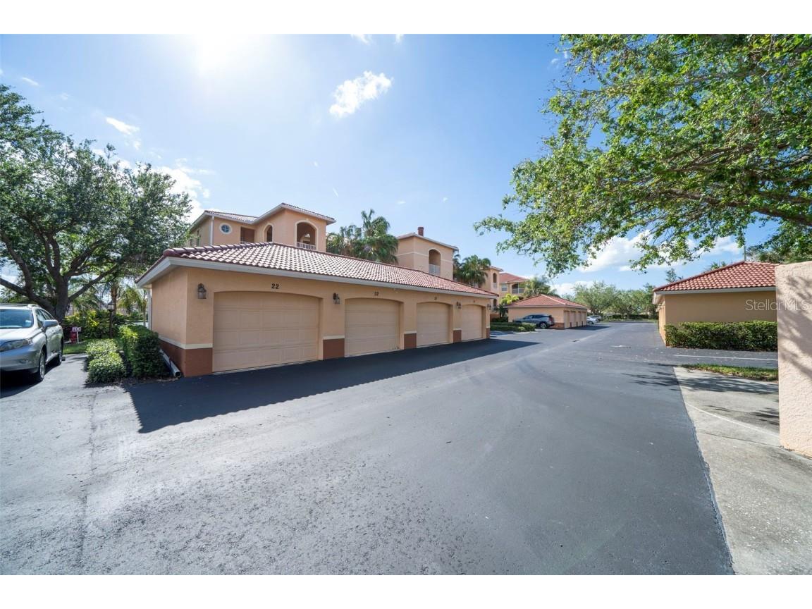 1701 Auburn Lakes Drive #31 Venice FL 34292 C7500178 image1