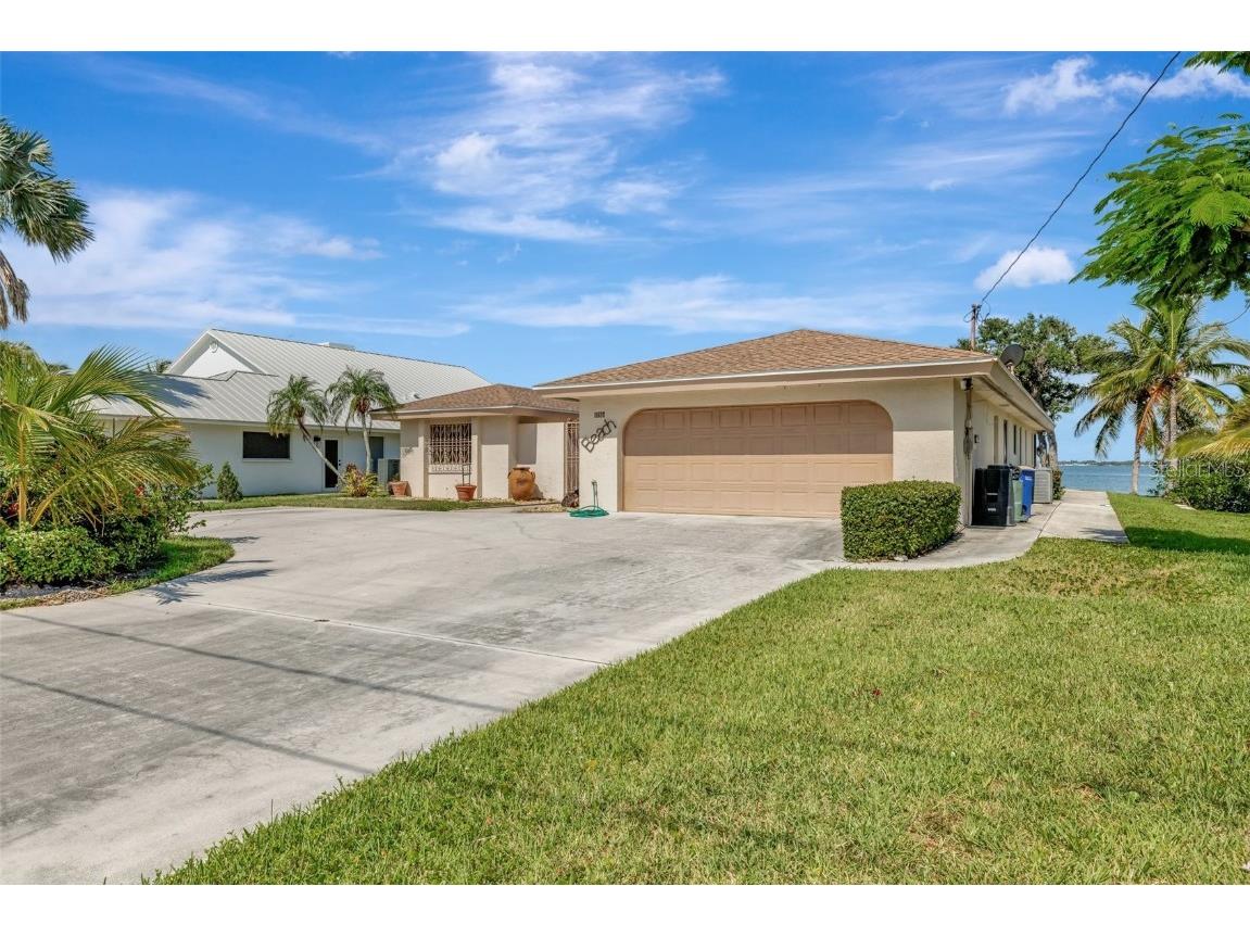 1701 Bayshore Drive Hutchinson Island FL 34949 O6321702 image1