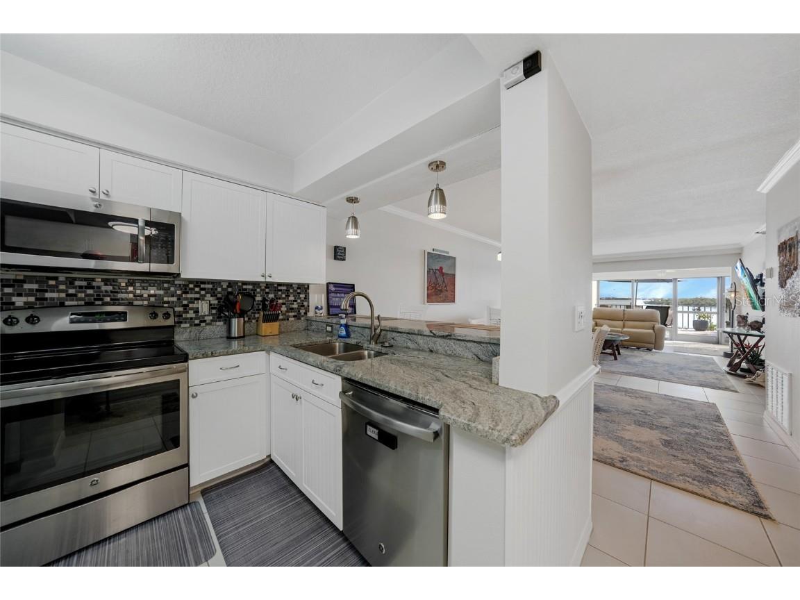 1701 Beach Road #202 Englewood FL 34223 - LEMON BAY D6145237 image8