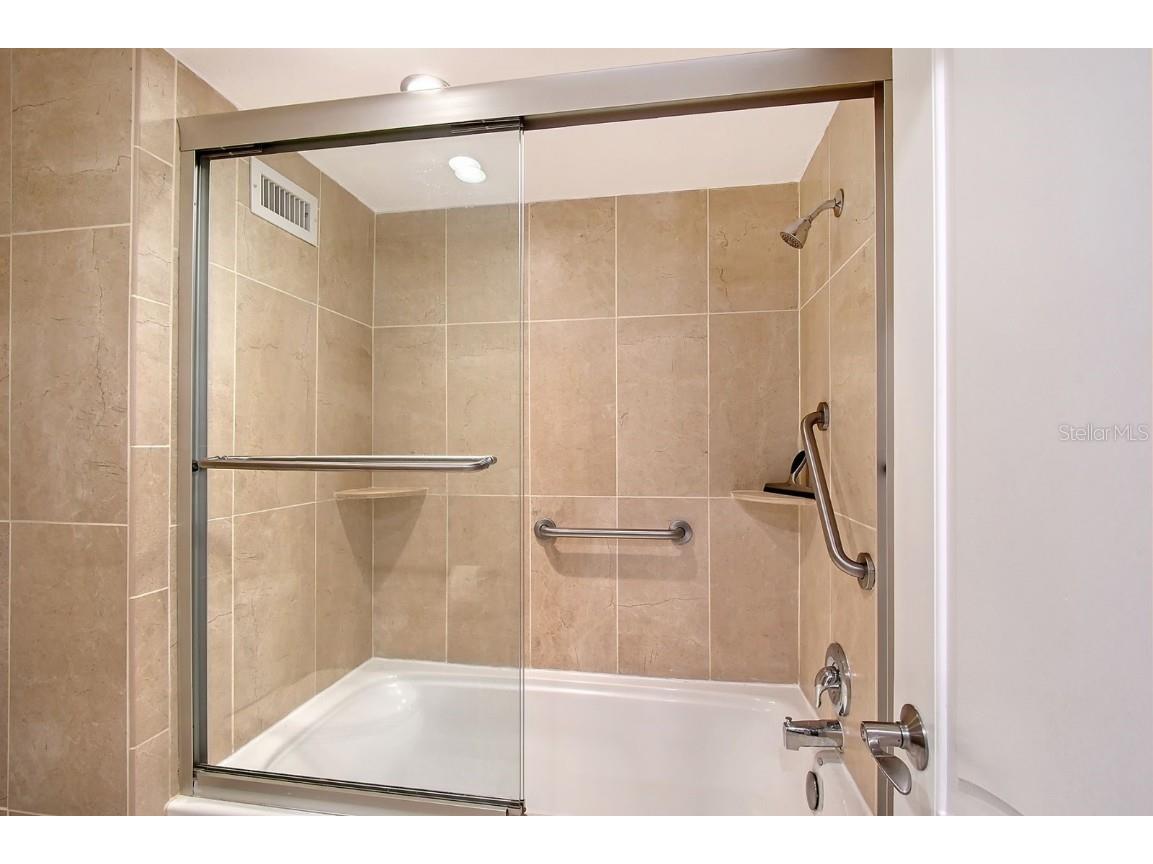 1701 Gulf Of Mexico Drive #404 Longboat Key FL 34228 - GULF OF MEXICO A4659020 image18