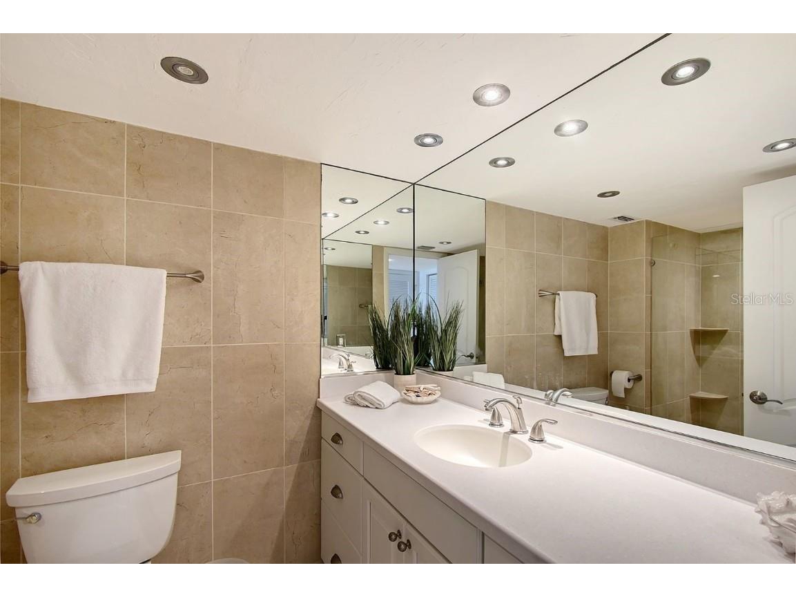 1701 Gulf Of Mexico Drive #404 Longboat Key FL 34228 - GULF OF MEXICO A4659020 image21