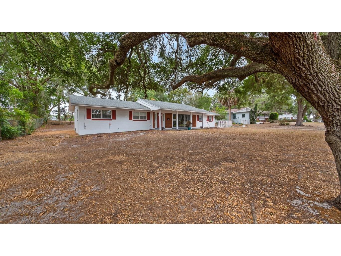 1701 Harcourt Drive Leesburg FL 34748 G5067640 image1