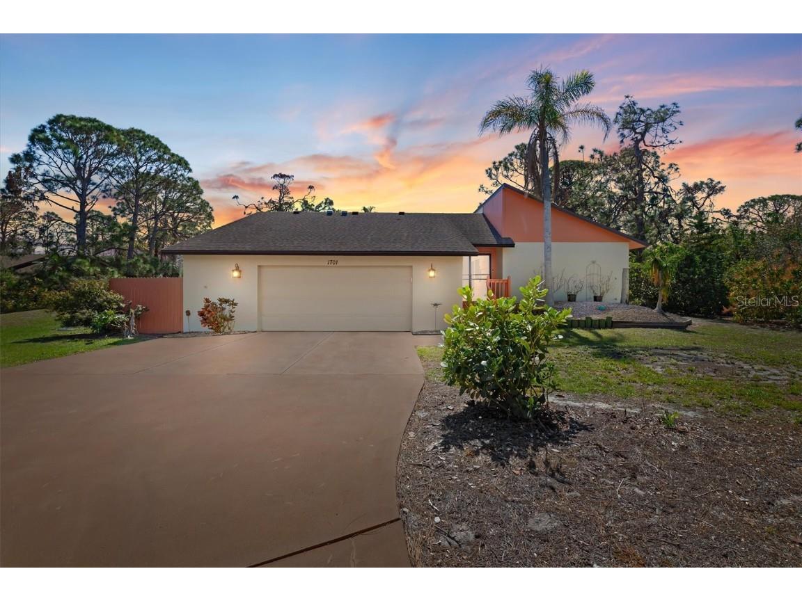 1701 Overbrook Road Englewood FL 34223 C7506113 image1