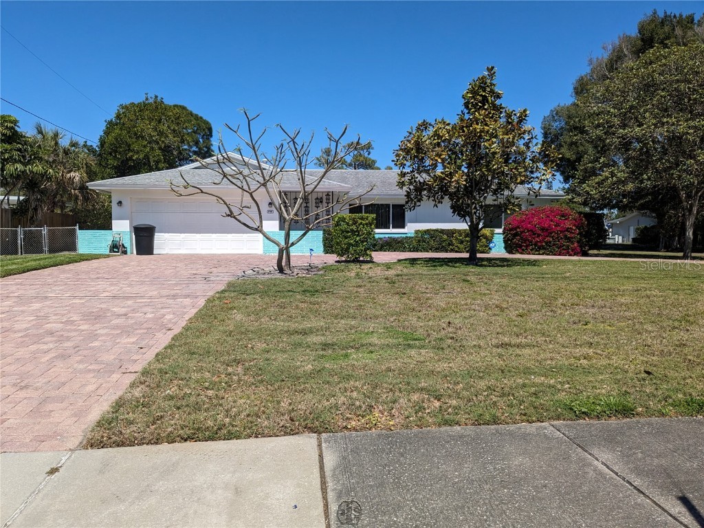 1701 Pinellas Point Drive S Saint Petersburg FL 33712 U8235944 image1