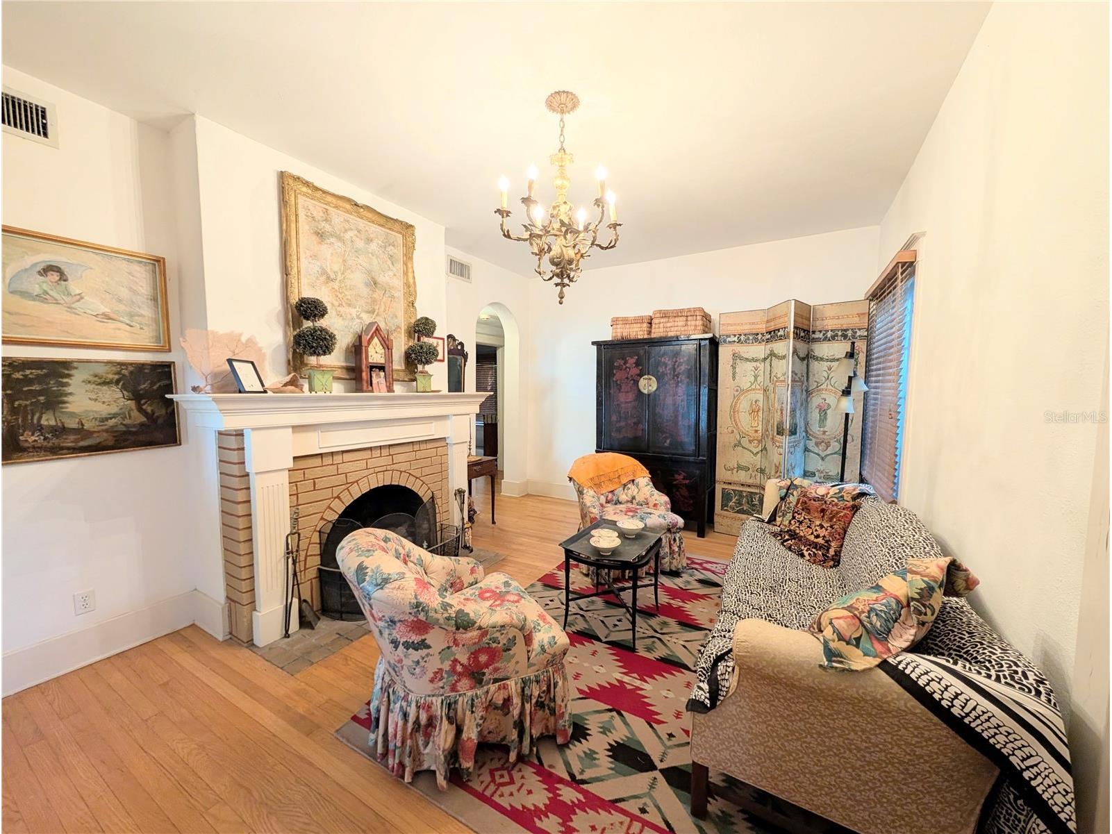 1701 Siesta Drive Sarasota FL 34239 A4690810 image8